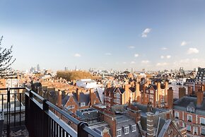 Grosvenor House Suites