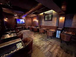 Hotel Alka Residency