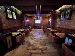 Hotel Alka Residency