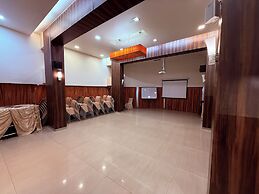 Hotel Alka Residency