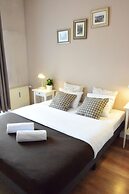 Blooms Inn & Apartments