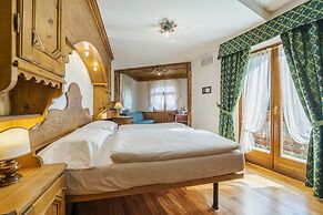 Franceschi Park Hotel