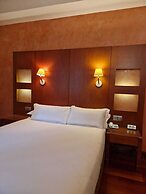 Maroa Hotel
