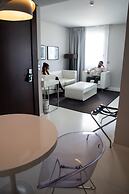 Maroa Hotel