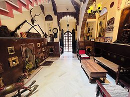 Juna Mahal