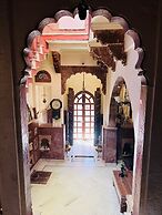 Juna Mahal