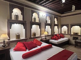Juna Mahal
