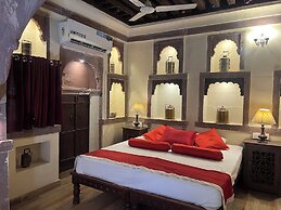 Juna Mahal