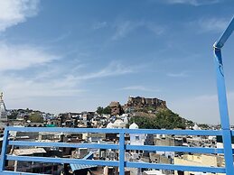 Juna Mahal