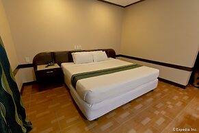 Holiday Spa Hotel