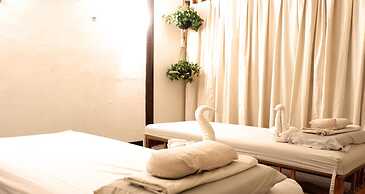 Holiday Spa Hotel