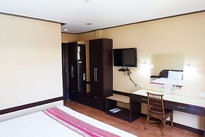 Holiday Spa Hotel