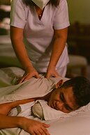Holiday Spa Hotel