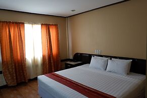 Holiday Spa Hotel