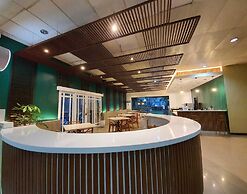 Holiday Spa Hotel