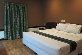 Holiday Spa Hotel