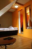 Magles Smiley Inn