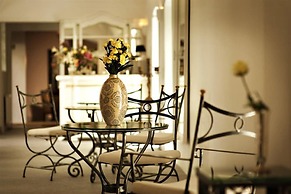 Antiq Palace Residences