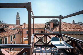 Palazzo San Luca