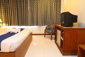 Silom Avenue Inn