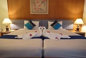 Silom Avenue Inn