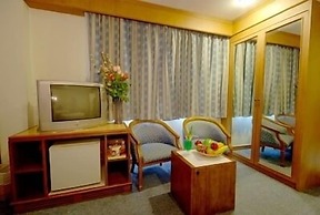 Silom Avenue Inn