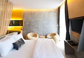 The Now Hotel