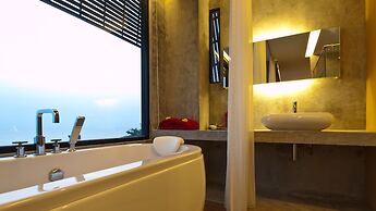 The Now Hotel