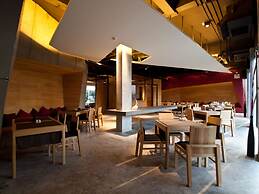 The Now Hotel