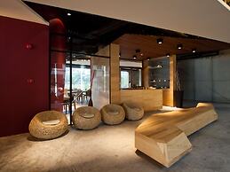 The Now Hotel