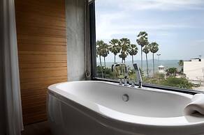 The Now Hotel