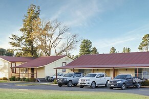Black Gold Motel