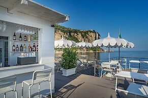 Hotel Mary