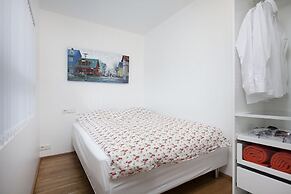 Draumholl Apartments