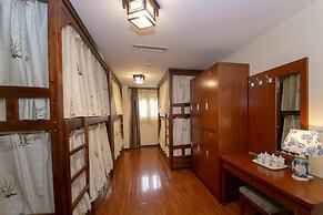 Xiangzimen Youth Hostel