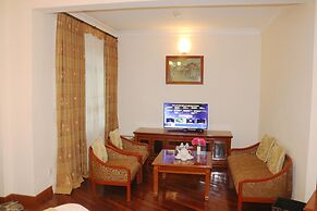Central Hotel