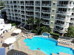 Broadbeach Holiday Apartments, Store 19