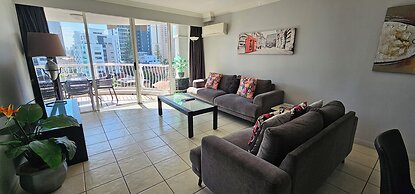 Broadbeach Holiday Apartments, Store 19
