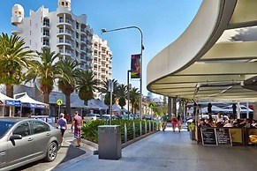 Broadbeach Holiday Apartments, Store 19