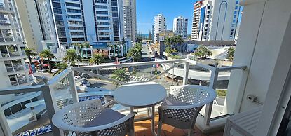 Broadbeach Holiday Apartments, Store 19