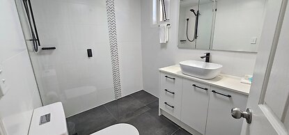 Broadbeach Holiday Apartments, Store 19