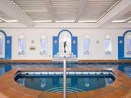 Broadbeach Holiday Apartments, Store 19