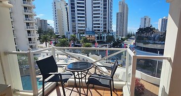 Broadbeach Holiday Apartments, Store 19
