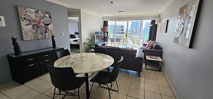 Broadbeach Holiday Apartments, Store 19
