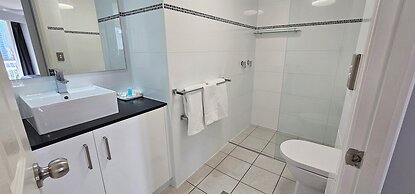 Broadbeach Holiday Apartments, Store 19