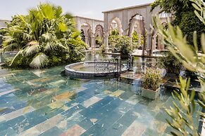 Palais Namaskar