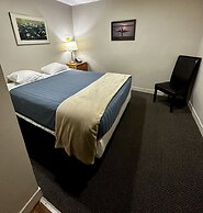 West Coast Motel