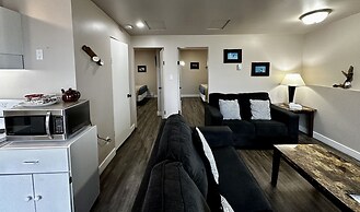 West Coast Motel