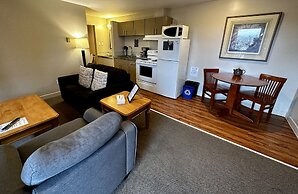 West Coast Motel