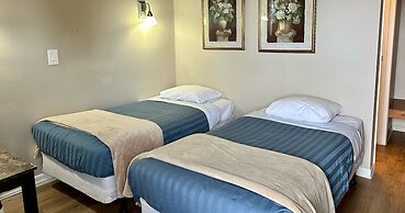 West Coast Motel